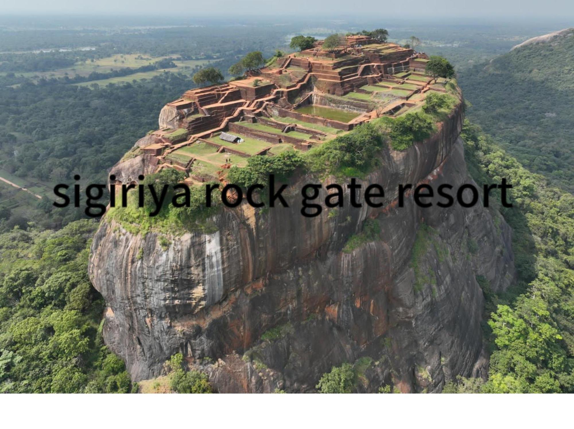 Sigiriya Rock Gate Tree House Hotel Eksteriør billede